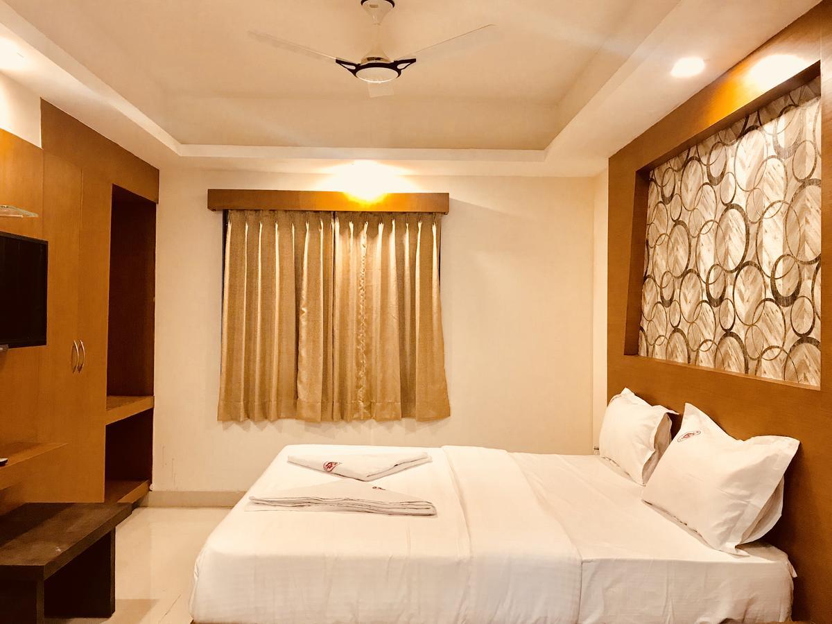 Hotel Grand Suites Бангалор Экстерьер фото