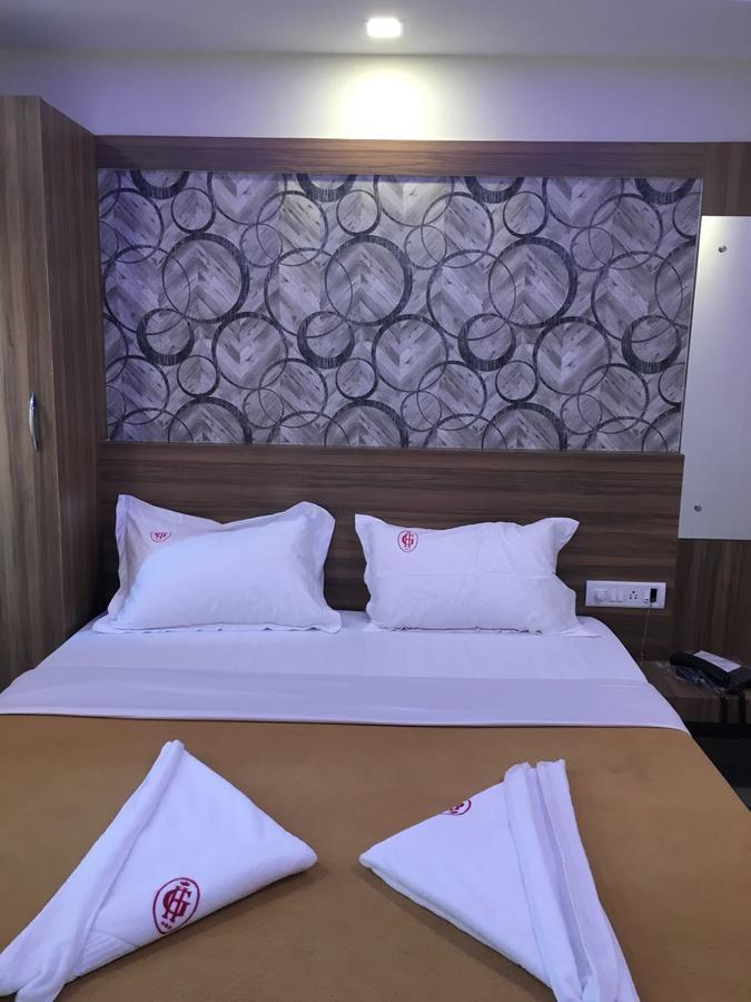 Hotel Grand Suites Бангалор Экстерьер фото