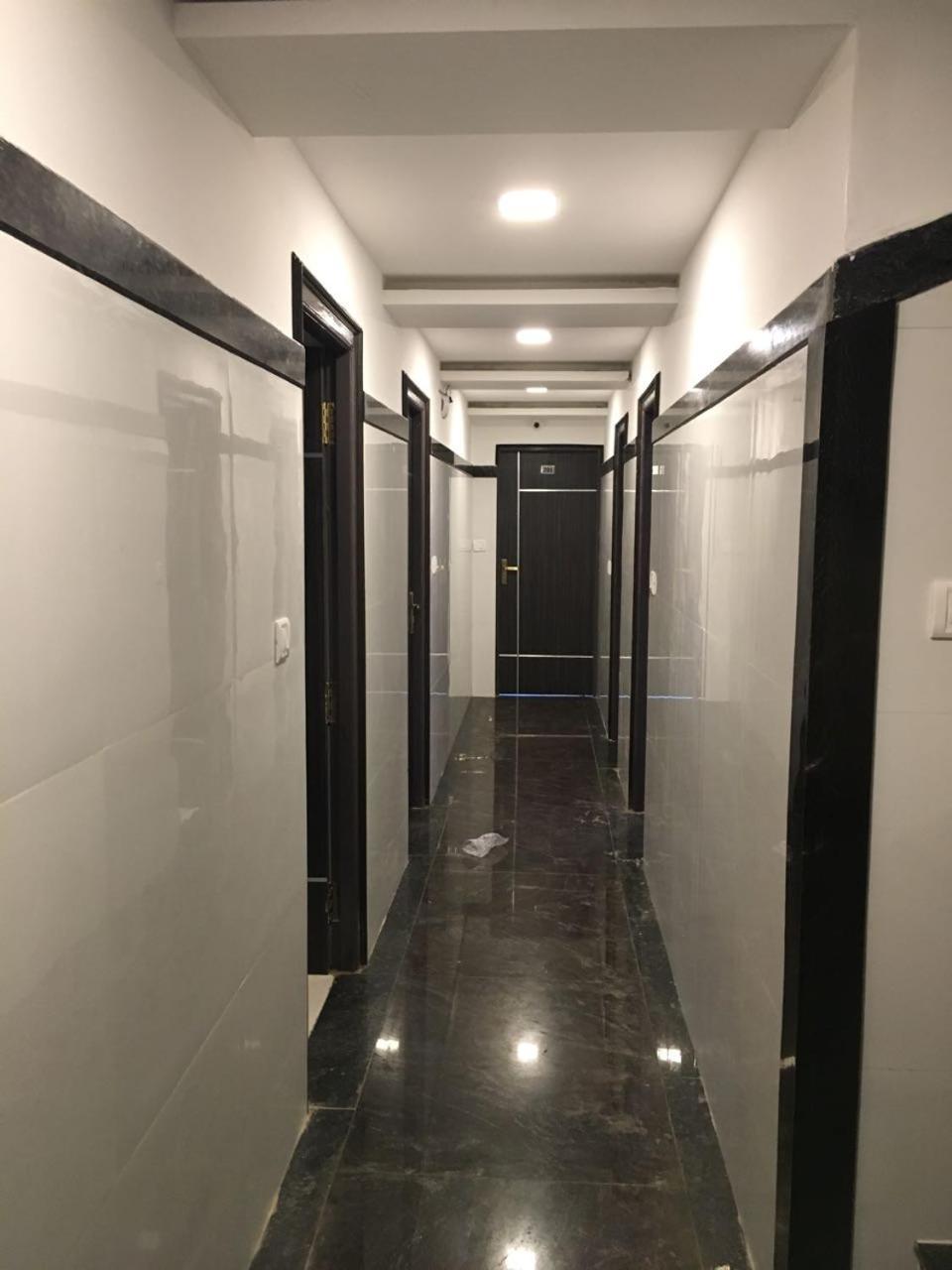 Hotel Grand Suites Бангалор Экстерьер фото